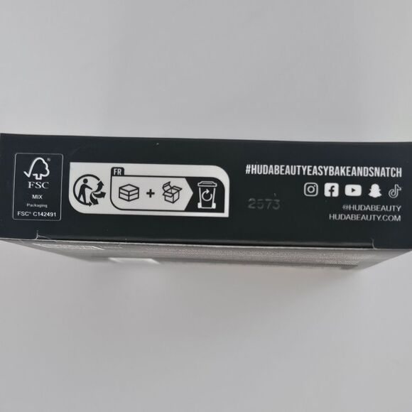 HUDA Easy Bake & Snatch Pressed NoTalc Brightening Setting Powder PEACHY PIE NEW - Picture 16 of 16